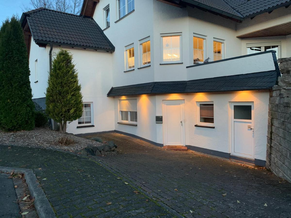 Aktiv-Ferienwohnung "Snow & Bike"- Zentral Zwischen Winterberg Und Willingen Экстерьер фото
